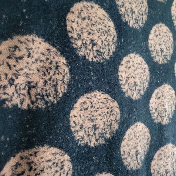 Giant Gradient Circles / Moons Soft Scarf in Red and Navy - Picture 5 of 12